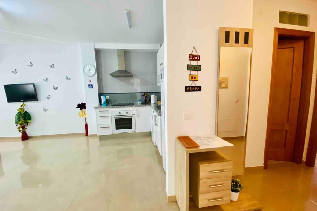 “Smile Nerja” Chic Apartment With Wifi, 4 Guests Extérieur photo