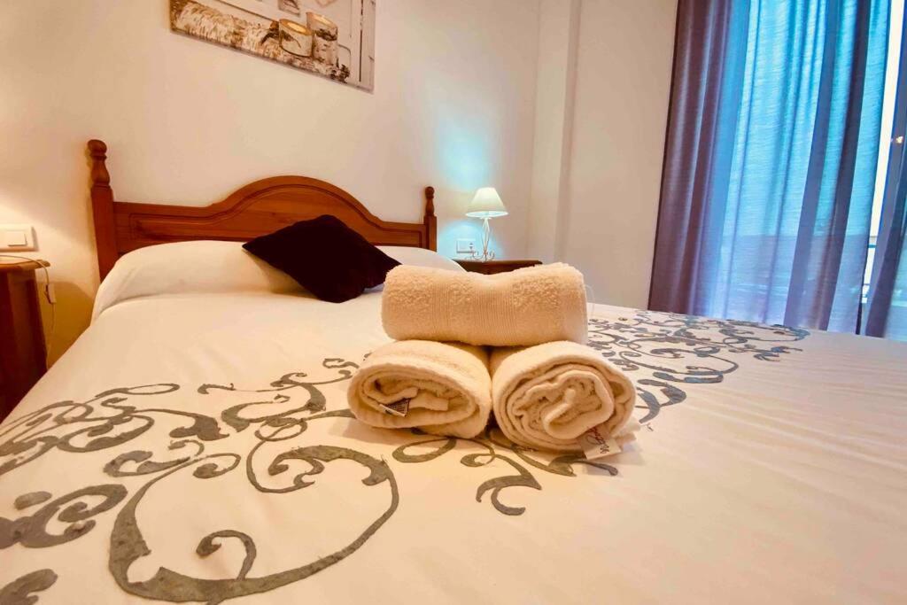 “Smile Nerja” Chic Apartment With Wifi, 4 Guests Extérieur photo